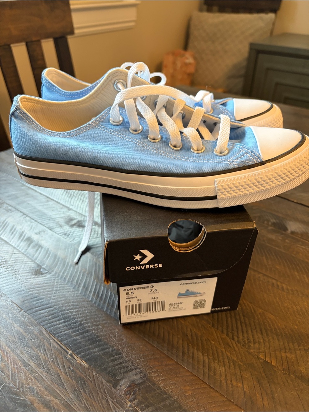Converse Low Top Sneakers in Sky Blue and White. Will ship without box.
